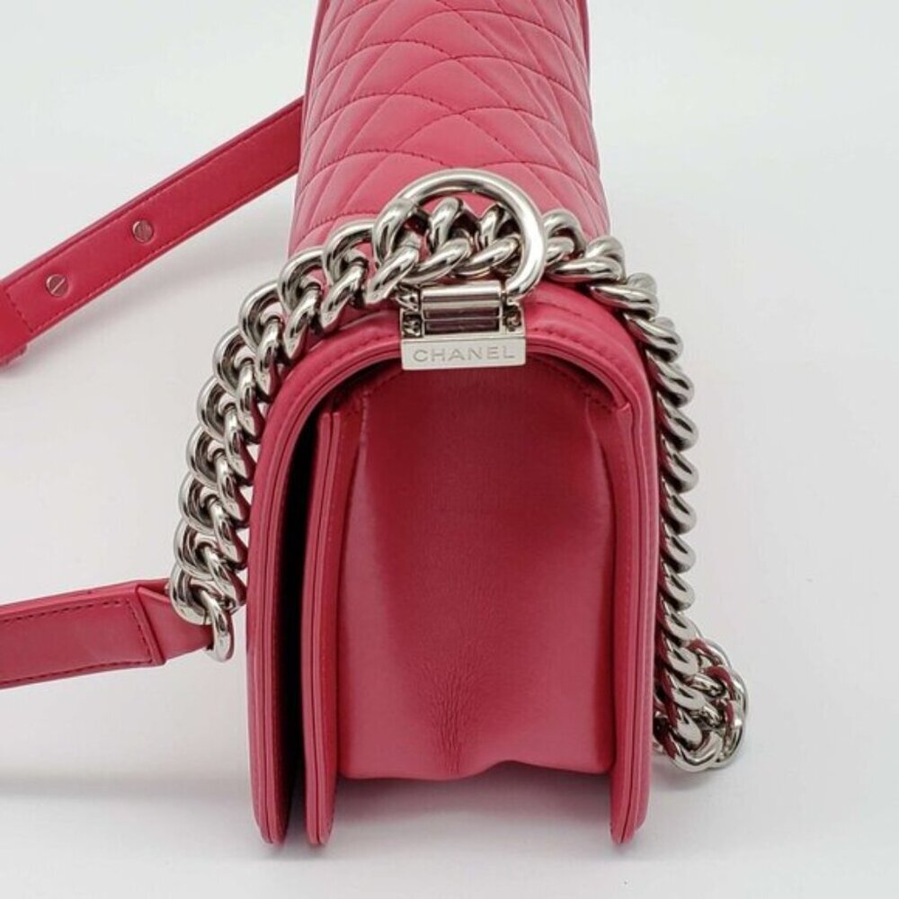 Authentic Chanel Boy Bag Red Quilted Leather Medium Flap Silver Chain CC Logo - Picture 6 of 16